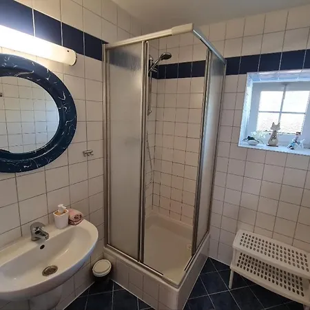 Lienka * Nová Lesná