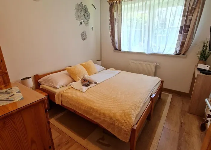Lienka * Nová Lesná